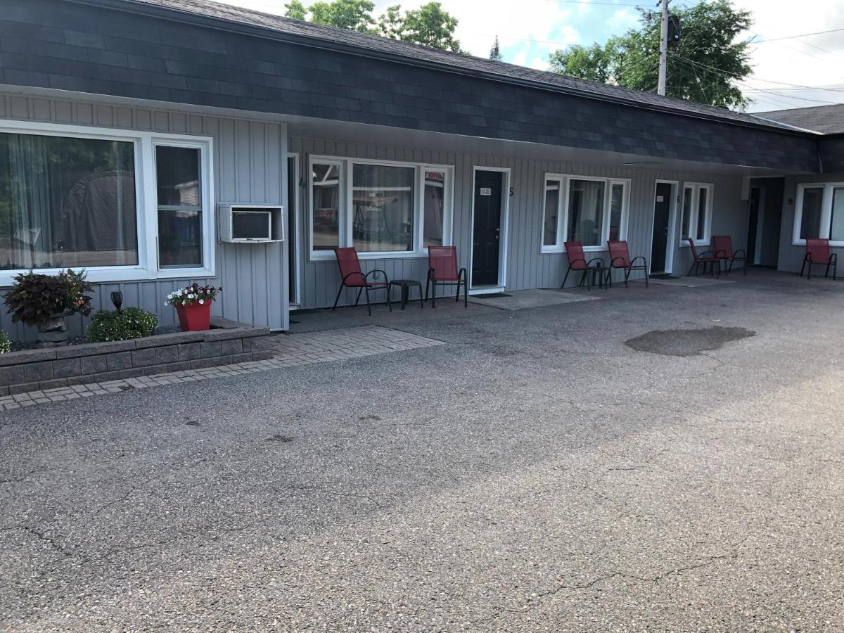 New Rockland Motel Bobcaygeon Exterior foto